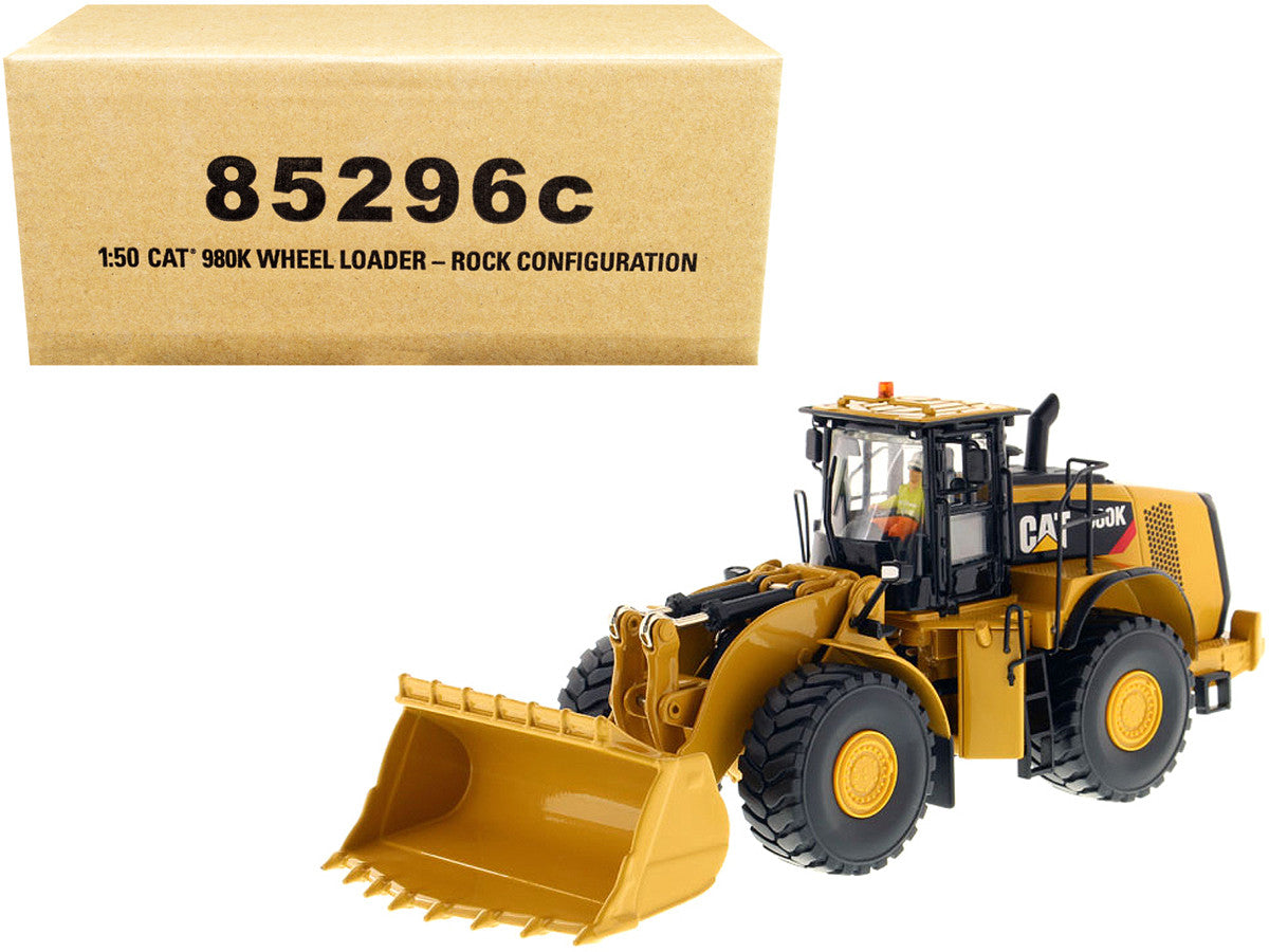 CAT Caterpillar 980K Wheel Loader Rock Configuration with Operator "Core Classics Series" 1/50 Diecast Model by Diecast Masters-5